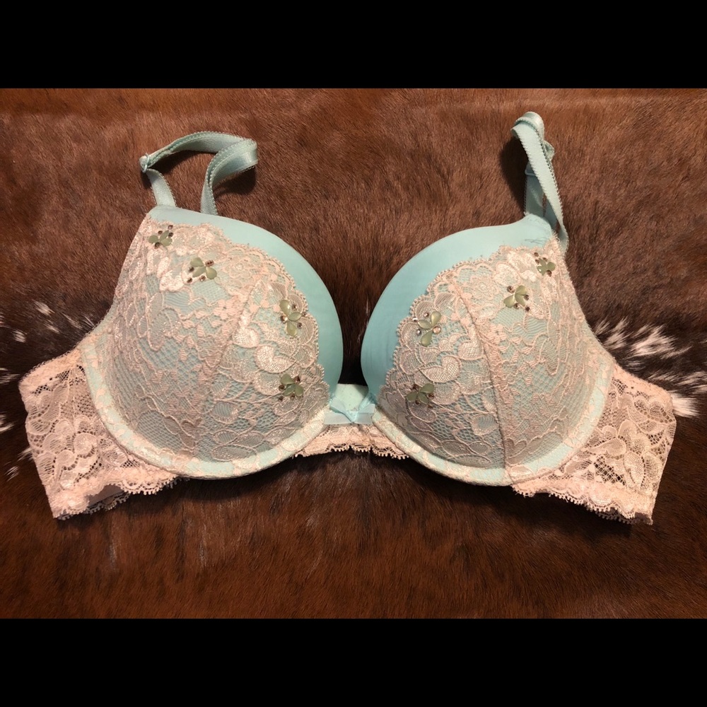 Victoria Secret Bra 36B